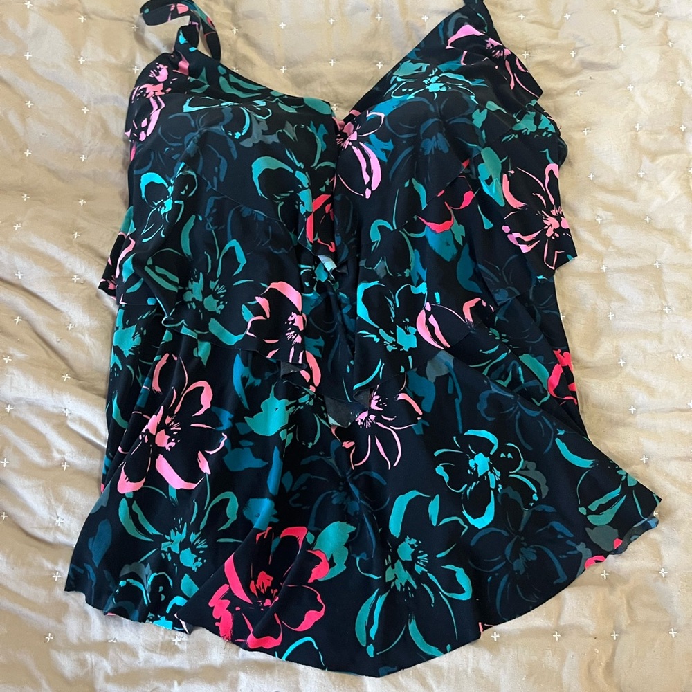 Floral Print Women's swim Top